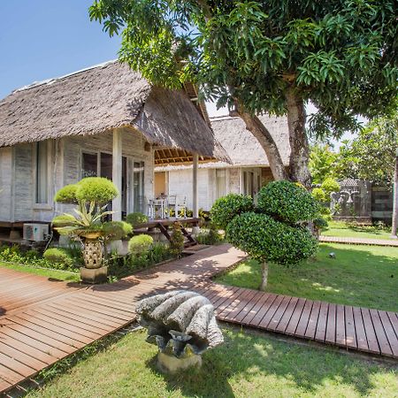 Bay Shore Huts نوسا ليمبونغان المظهر الخارجي الصورة