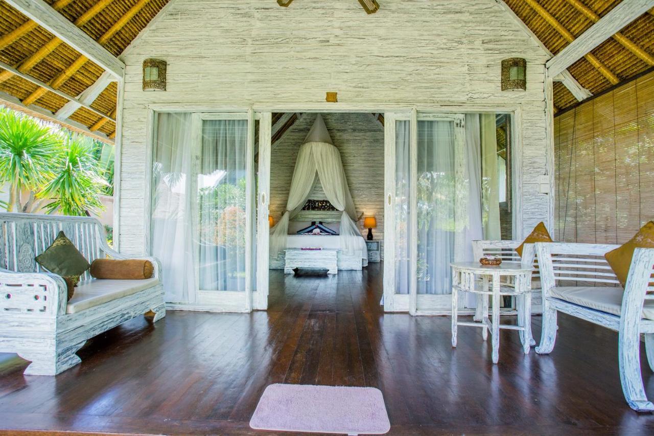 Bay Shore Huts نوسا ليمبونغان المظهر الخارجي الصورة