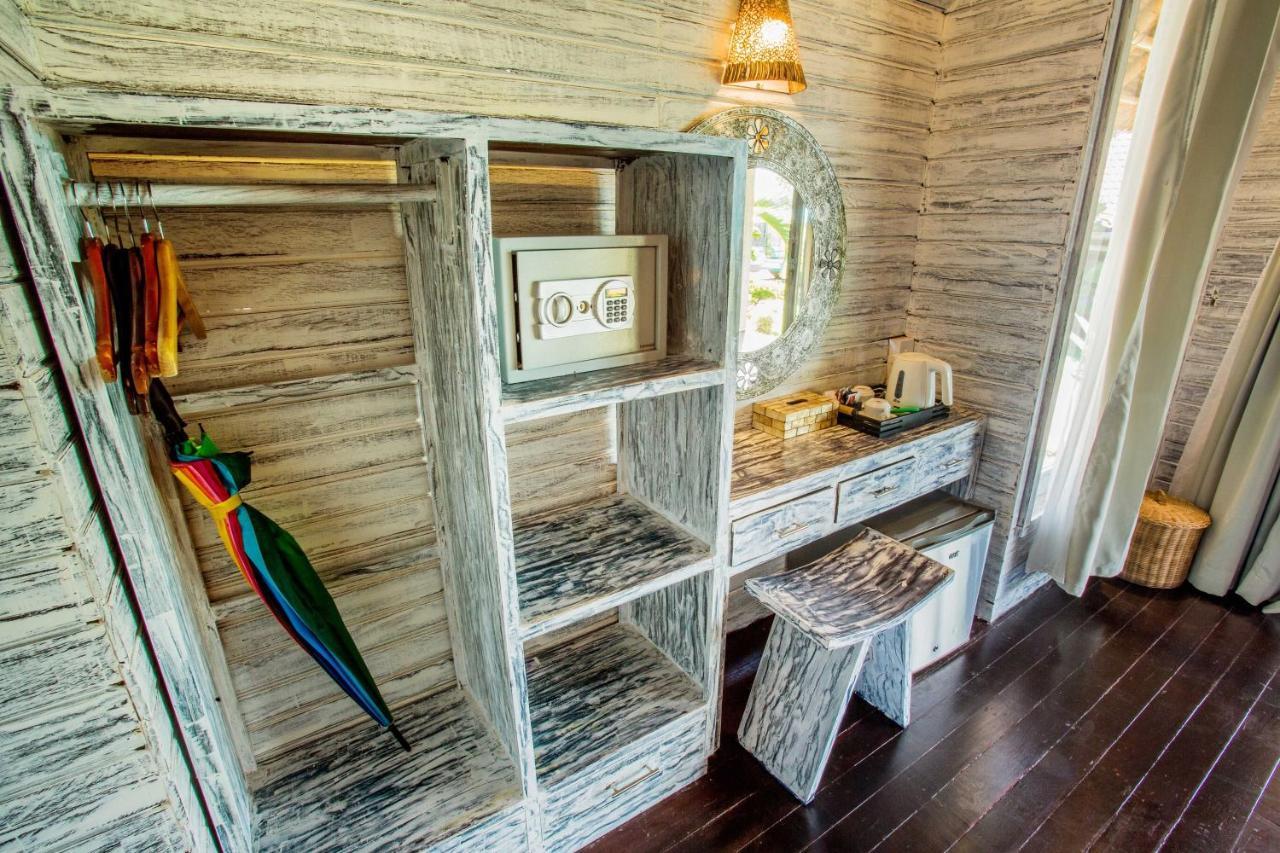 Bay Shore Huts نوسا ليمبونغان المظهر الخارجي الصورة