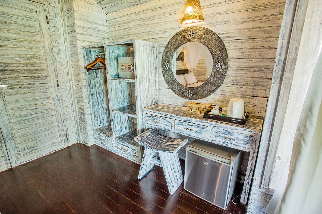Bay Shore Huts نوسا ليمبونغان المظهر الخارجي الصورة